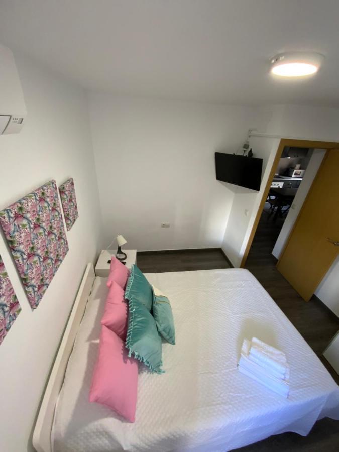 4 Capulino Apartamentos مالقة المظهر الخارجي الصورة